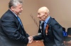 Глава администрации вручил юбилейные медали ветеранам, проживающим в Соровом сельском поселении
